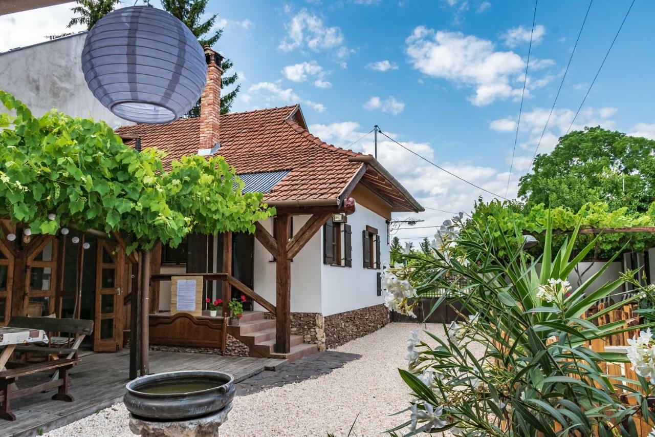 Pajta Apartman Eger Exterior foto